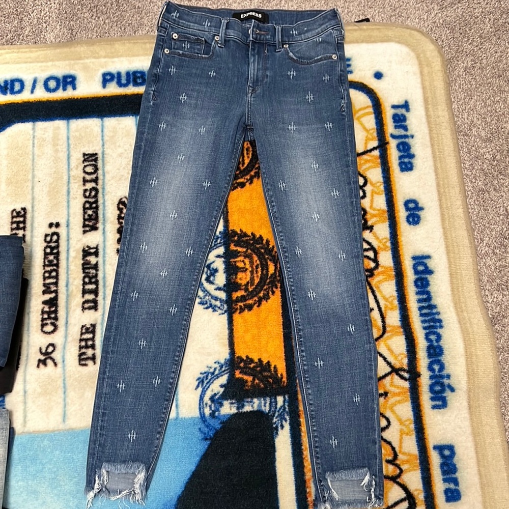 Express Mid Rise Jean